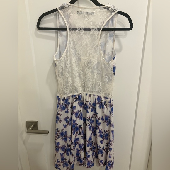 GUESS FLORAL LACE DRESS - Picture 5 of 6